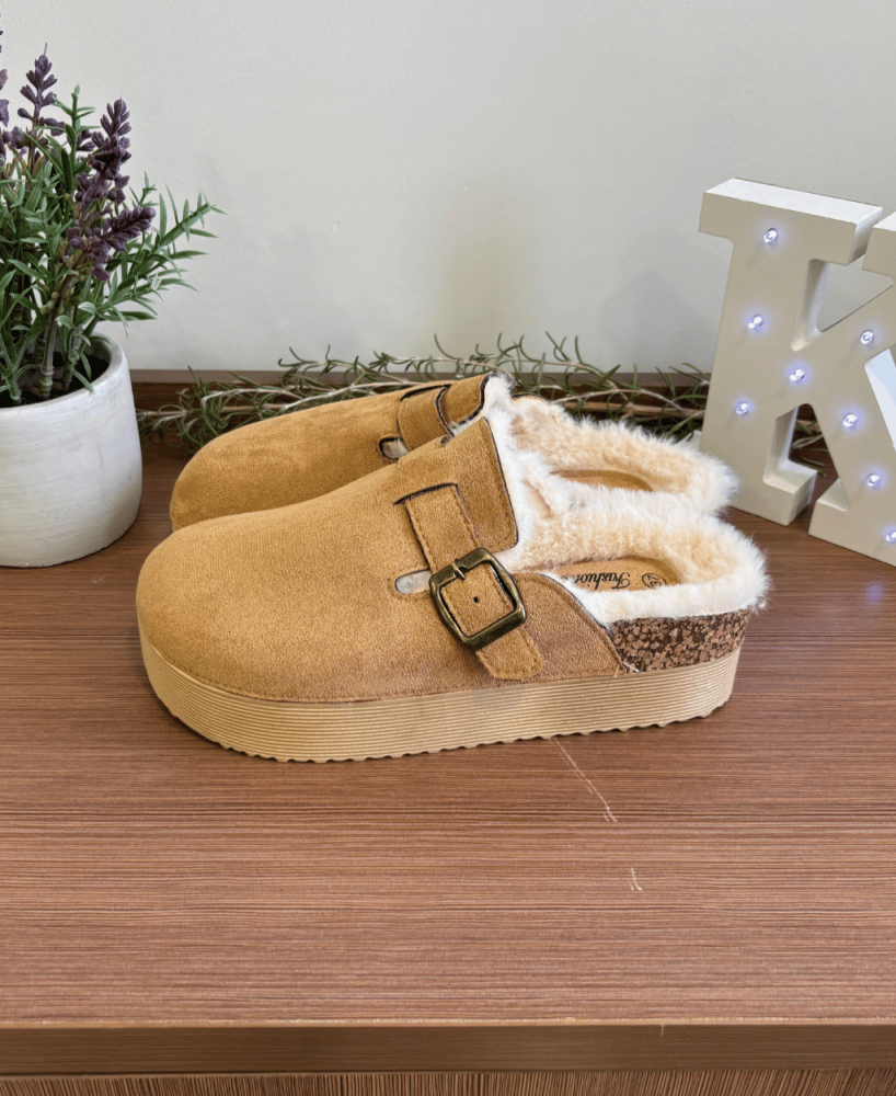 Zueco KALESIS MULE - Con Pelo y Sin Pelo, en 5 Colores Distintos