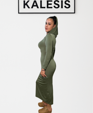 Vestido KALESIS REBELDE-- Con gorro y raja en la parte de atrás maxi dress